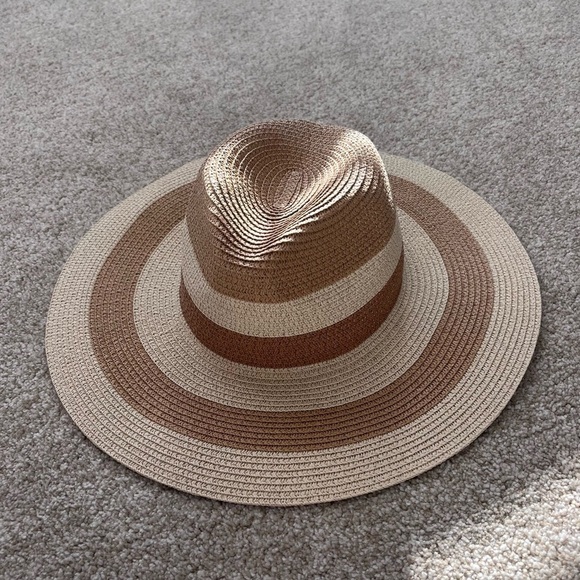 Target OS Striped Spring or Summer Adjustable Sun Hat - Picture 2 of 7